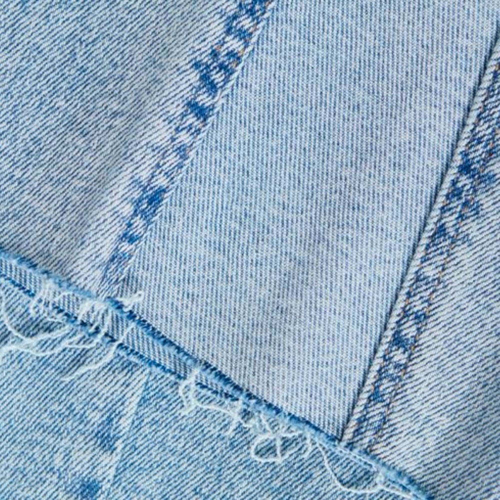 New Good American  THE GOOD CURVE STRAIGHT PIECED JEANS Sz 15 - Picture 4 of 7